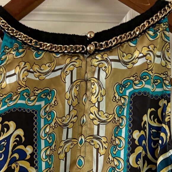 Women Cache Halter Top - Picture 6 of 6